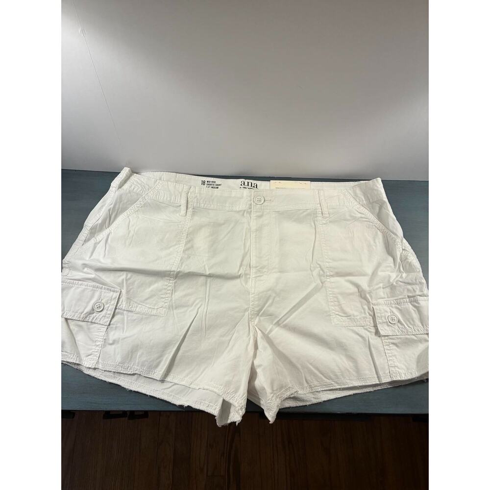 A.N.A. A New Approach Shortie Shorts Womens 18 White Mid Rise Frayed Hem Casual